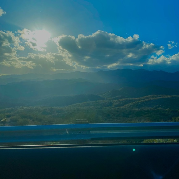 Meet your Posher, Ave - Picture 1 of 1